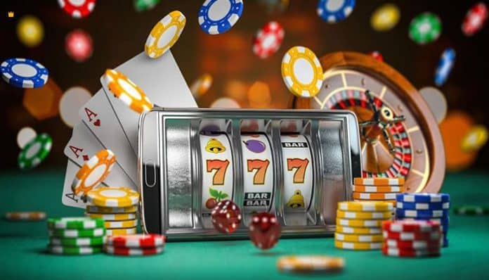 Free Spin Bonus Casinomentor concept featuring a smartphone slot machine with triple sevens, casino chips, playing cards, dice and a roulette wheel.