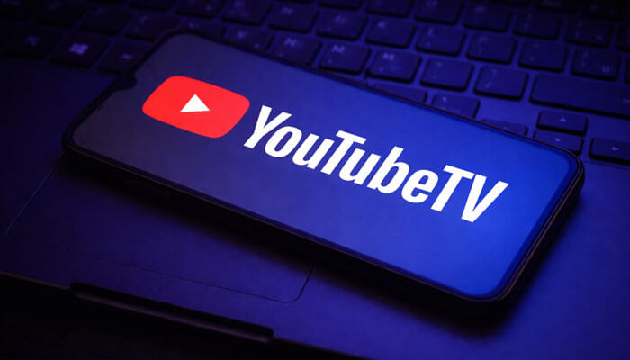 YouTube - Startupeditor | Startup Editor How to Use Social Media for SEO with YouTube video visibility on smartphone screen and search-focused content strategy