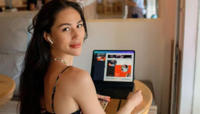 AI Face Swap Technology in action on a digital marketing workstation, showcasing AI-powered facial replacement, personalized content creation, influencer campaign customization, social media advertising optimization, and deep learning-based visual storytelling for modern brand engagement.