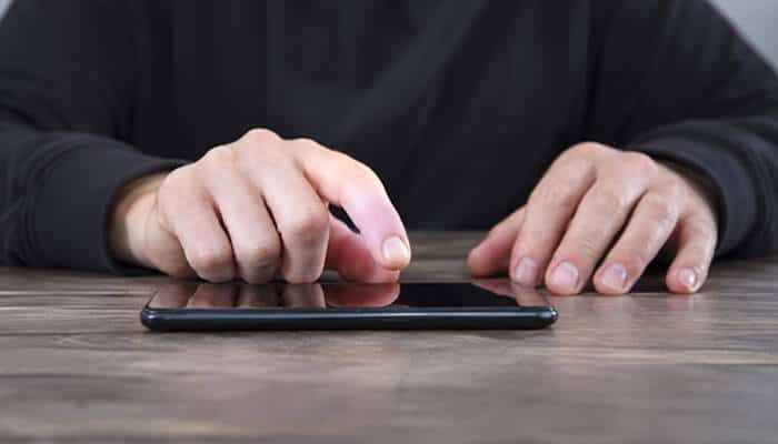 What If Only Part of the Phone Screen Is Unresponsive? - Startup Editor | Startup Editor How to Fix Phone Screen Unresponsive Touch when taps and gestures fail, including checking the screen, restarting the phone, and diagnosing possible hardware issues.