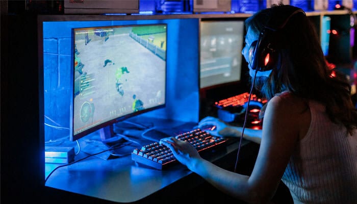 The Biggest Problem: Innerlifthunt.com Contradicts Its Own Release Story - Startup Editor | Startup Editor Gamer at a desktop setup representing research into When Was the Game Innerlifthunt Released and its disputed launch timeline.