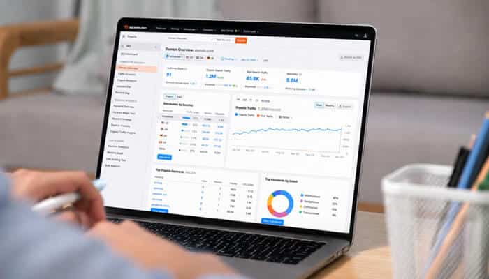Which Competitor Analysis Tools Are Actually Free? - Startup Editor | Startup Editor Best Free Competitor Analysis Tools in 2026 illustrated by a Semrush-style domain overview displaying organic traffic, keywords, and SEO metrics.