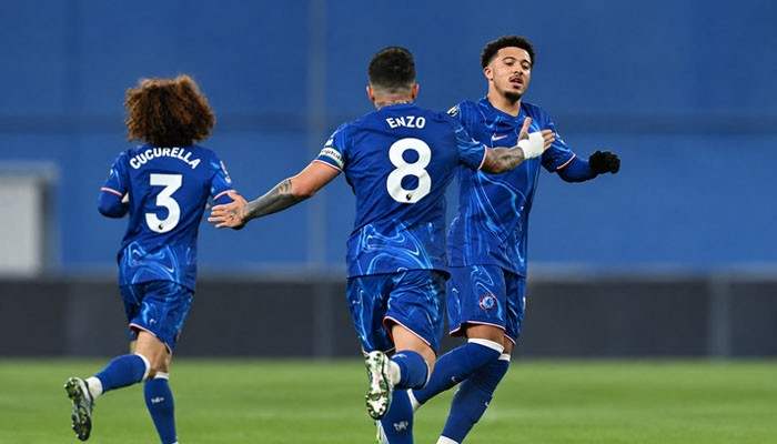 Chelsea FC News and Upcoming Fixtures - Startup Editor | Startup Editor Chelsea FC News showcasing Chelsea players celebrating during a football match with squad updates, player performances and Premier League action.